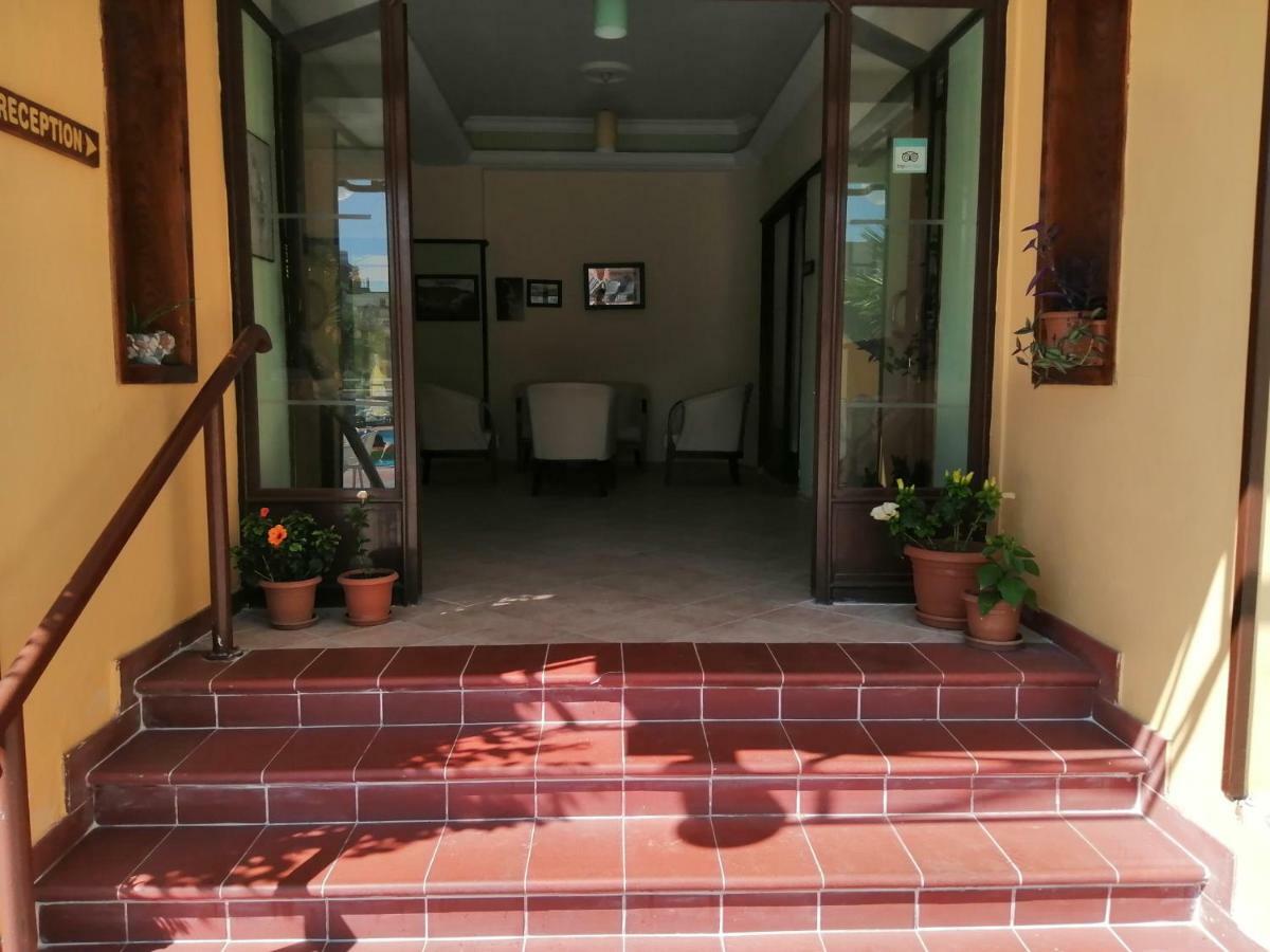 Oya Family Suites Kusadası Eksteriør billede